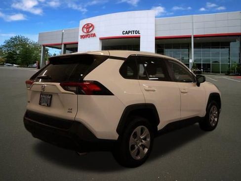 Used 2023 Toyota RAV4 LE AWD/4WD image 2