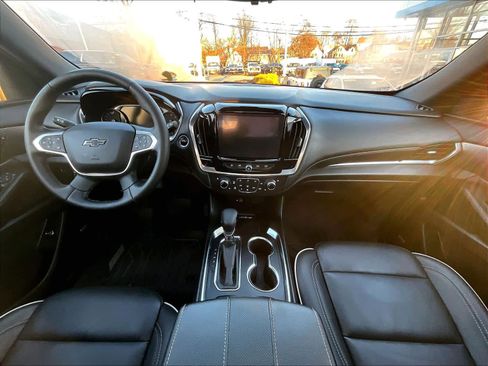 Used 2023 Chevrolet Traverse Premier w/ Redline Edition image 22