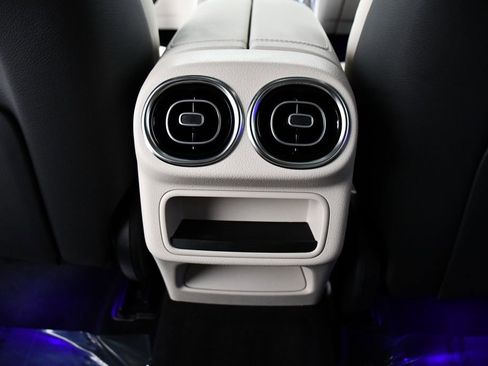 New 2026 Mercedes-Benz GLC 300 4MATIC image 17