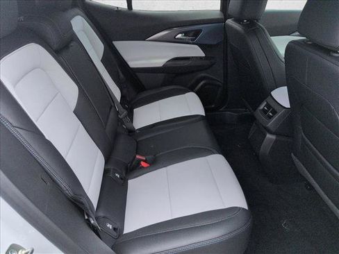 Used 2026 Chevrolet Equinox EV LT FWD image 28