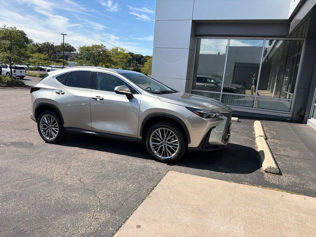 Used 2022 Lexus NX 350 AWD image 3