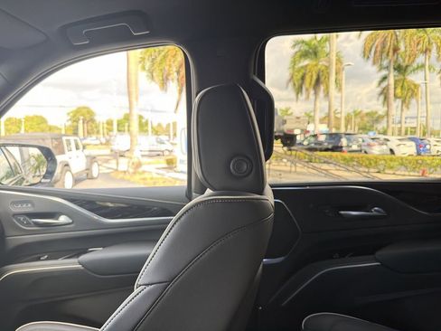Used 2023 Cadillac Escalade Sport AWD/4WD image 12
