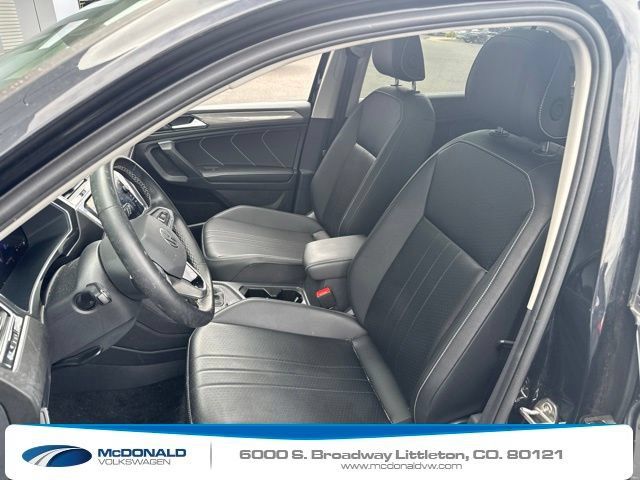 Certified 2024 Volkswagen Tiguan SE AWD/4WD image 5