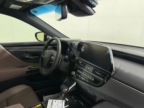 New 2025 Lexus ES 350 w/ Premium Package image 33