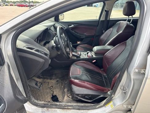 Used 2012 Ford Focus Titanium FWD image 8