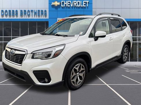 Used 2021 Subaru Forester Premium image 3