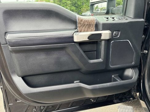 Used 2019 Ford F350 Lariat w/ Lariat Ultimate Package AWD/4WD image 21