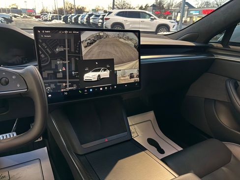 Used 2021 Tesla Model S Plaid image 45