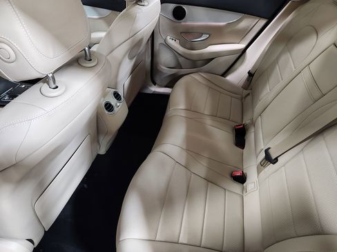 Used 2022 Mercedes-Benz GLC 300 SUV image 50