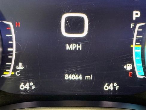 Used 2023 Chrysler Pacifica Touring-L FWD image 26