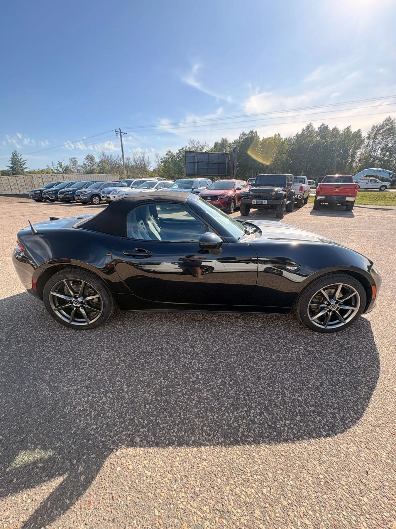 Used 2016 MAZDA MX-5 Miata Grand Touring RWD image 4