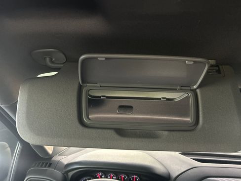 Used 2022 Chevrolet Silverado 1500 Custom image 27