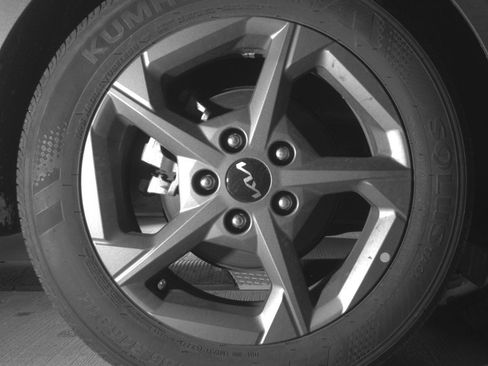 Used 2025 Kia K4 LXS image 15