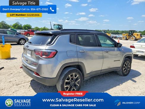 Used 2020 Jeep Compass Trailhawk AWD/4WD image 4