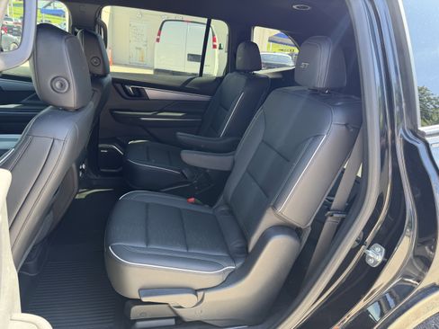 Used 2025 Buick Enclave Sport Touring w/ LPO, Floor Liner Package FWD image 12