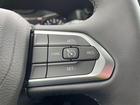 New 2026 Jeep Compass Latitude AWD/4WD image 15