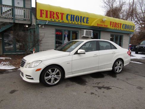 Used 2012 Mercedes-Benz E 350 E350 4MATIC Sedan w/ Premium 1 Pkg image 2