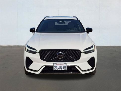 Used 2026 Volvo XC60 T8 Plus w/ Climate Package PRO AWD/4WD image 2