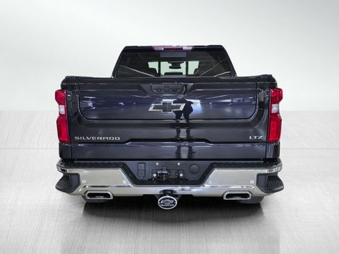 Used 2022 Chevrolet Silverado 1500 LTZ w/ LTZ Convenience Package II AWD/4WD image 6