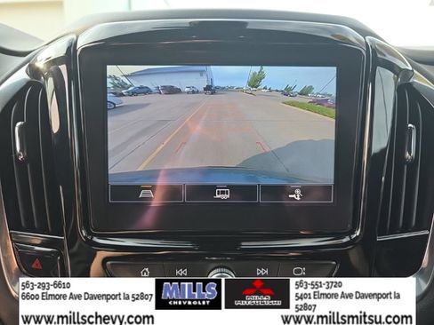 Used 2023 Chevrolet Traverse LT AWD/4WD image 13