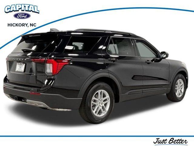 Used 2026 Ford Explorer Active w/ Active Comfort Package RWD image 12