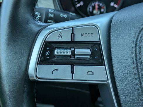 Certified 2022 Kia Telluride EX w/ EX Premium Package AWD/4WD image 22