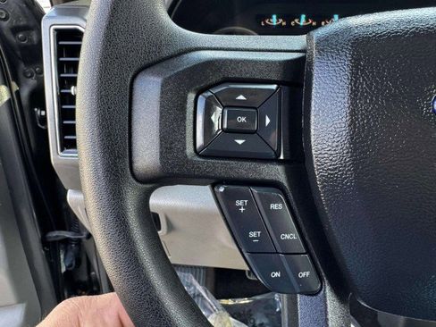 Used 2018 Ford F150 XLT image 25