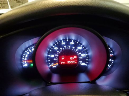 Used 2019 Kia Soul Base image 16