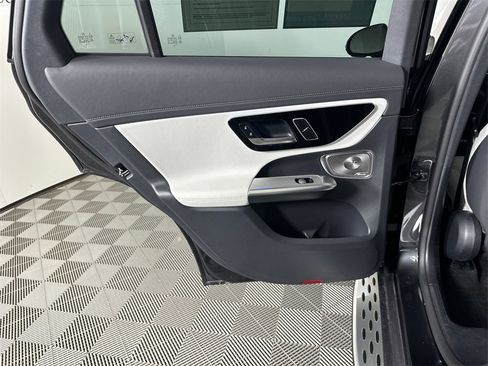 Certified 2024 Mercedes-Benz GLC 300 image 24