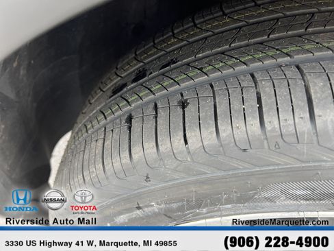Used 2023 Nissan Rogue SV AWD/4WD image 11