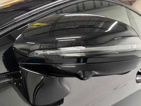Used 2021 Mercedes-Benz AMG GT 63 image 27
