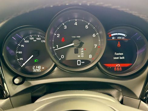 Certified 2026 Porsche Macan image 39