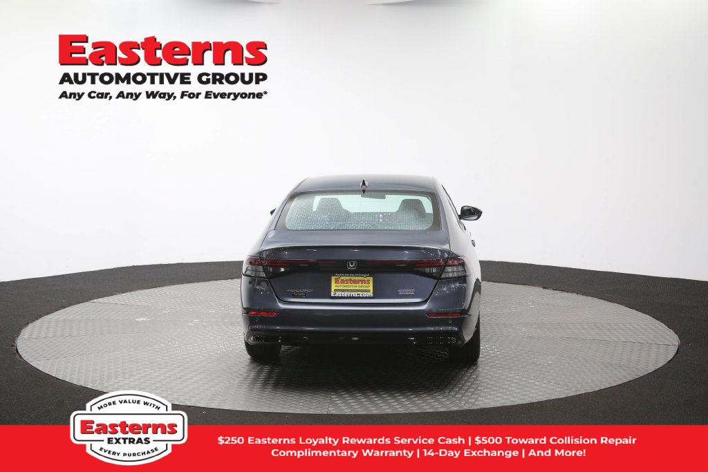 Used 2023 Honda Accord Touring image 40