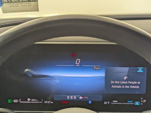 Used 2025 Mercedes-Benz GLC 43 AMG 4MATIC image 17