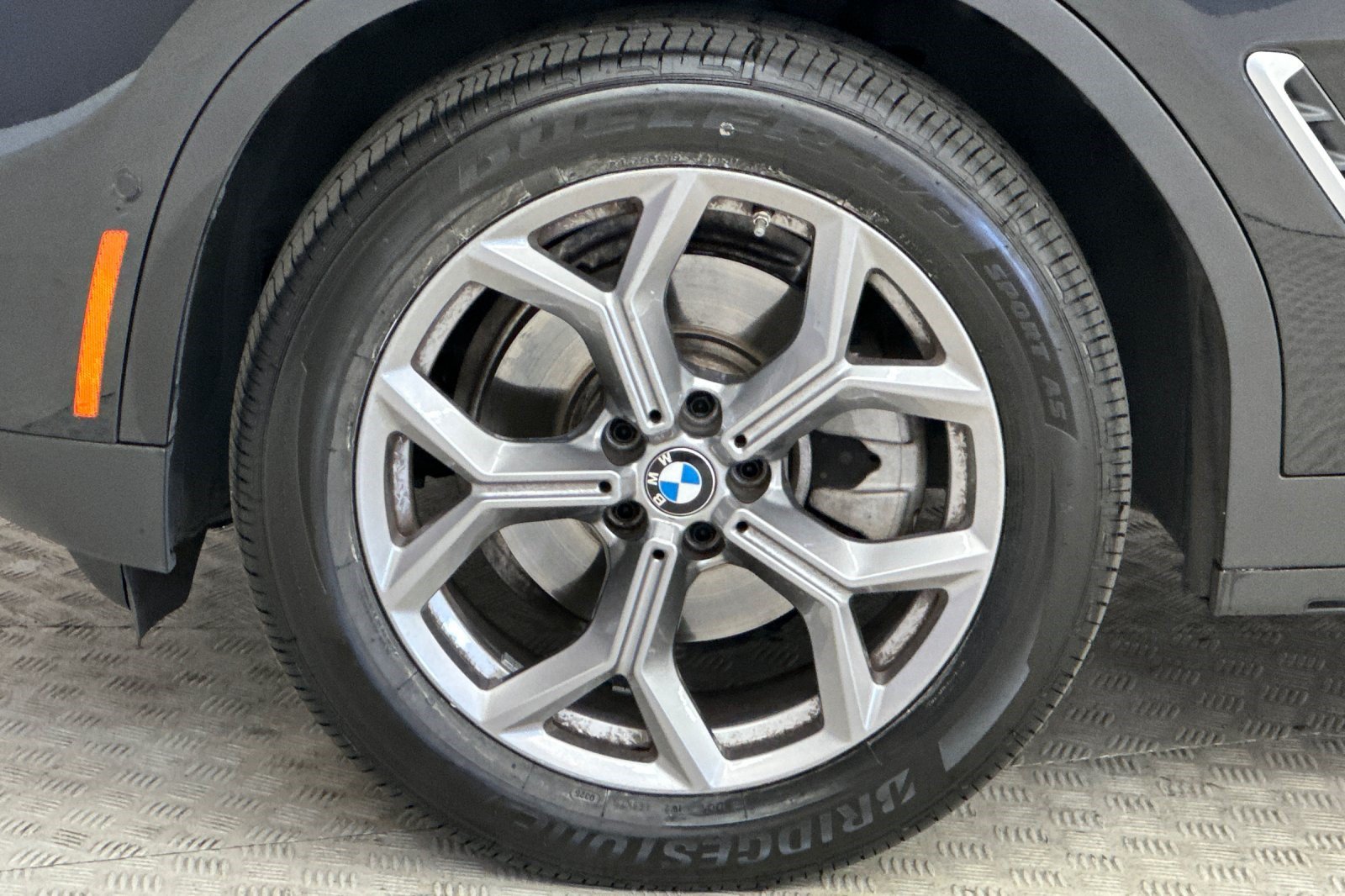 Used 2024 BMW X4 xDrive30i w/ Premium Package AWD/4WD image 12