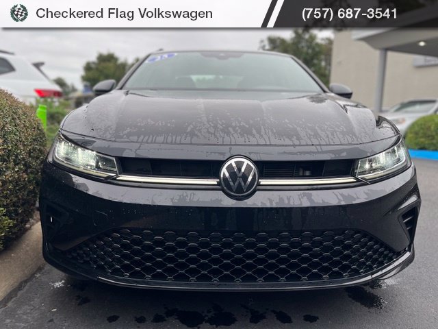 Used 2025 Volkswagen Jetta Sport FWD image 12