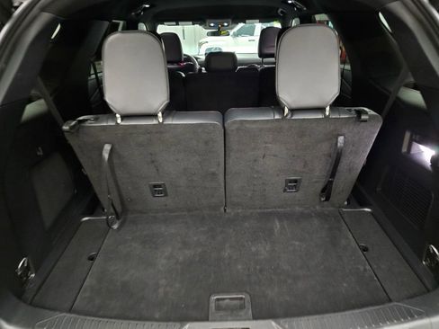 Used 2025 Ford Explorer ST-Line w/ ST-Line Street Pack image 39