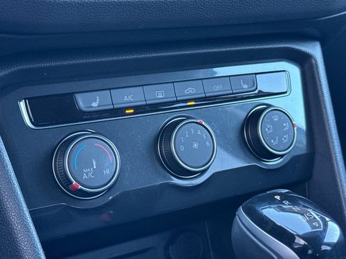 Used 2022 Volkswagen Tiguan S image 21