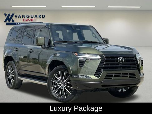 Used 2025 Lexus GX 550 w/ Accessory Package (2T) image 2