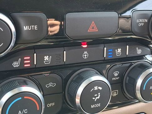 Used 2022 RAM 1500 Laramie image 27