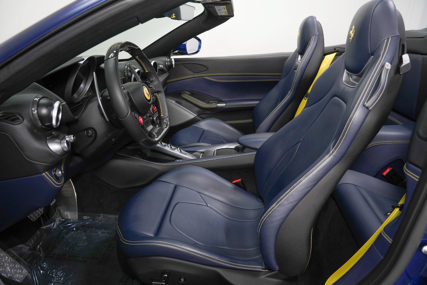 Used 2019 Ferrari Portofino RWD image 38