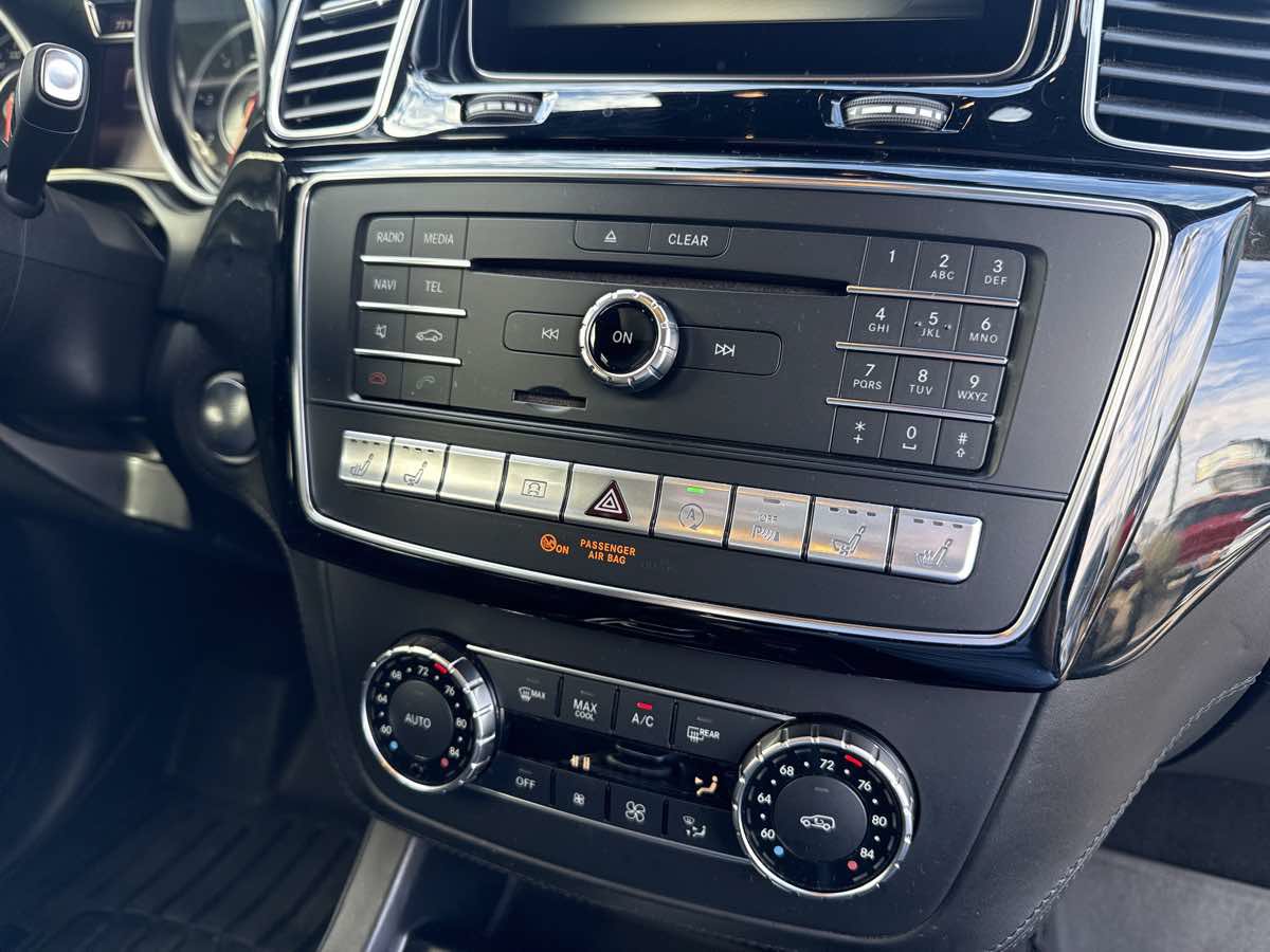Used 2016 Mercedes-Benz GLE 63 AMG 4MATIC image 23