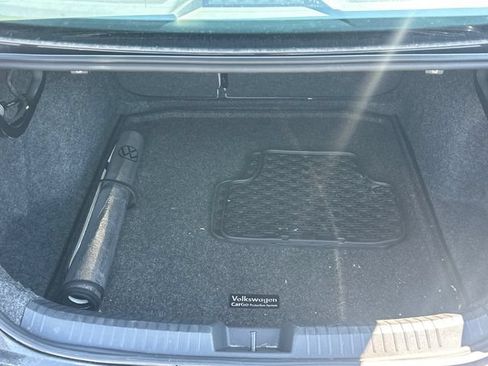 Used 2024 Volkswagen Jetta SE w/ Panoramic Sunroof Package FWD image 7