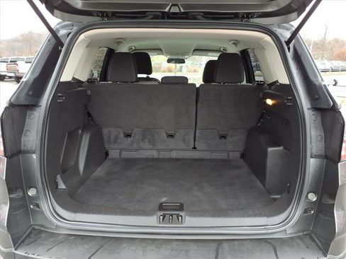 Certified 2017 Ford Escape SE w/ Equipment Group 201A image 10