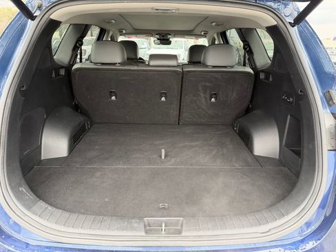 Used 2023 Hyundai Santa Fe SEL w/ Premium Package image 10