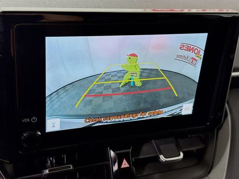 Used 2023 Toyota Corolla Cross AWD Hybrid w/ Convenience Package image 6