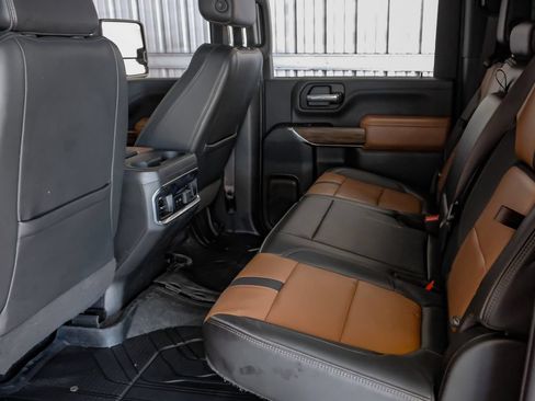 Used 2022 Chevrolet Silverado 3500 High Country w/ Technology Package AWD/4WD image 36