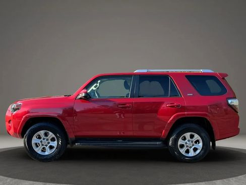 Used 2014 Toyota 4Runner SR5 image 7