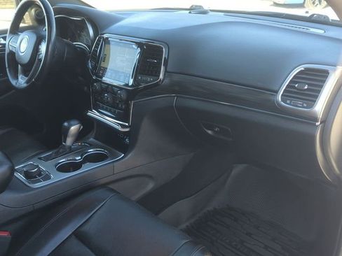 Used 2020 Jeep Grand Cherokee Limited w/ Luxury Group II image 28