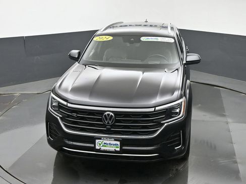 Used 2024 Volkswagen Atlas Cross Sport SEL Premium R-Line image 28